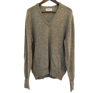 Vintage Saks Mens grey cashmere V neck sweater 42 M made in Scotland